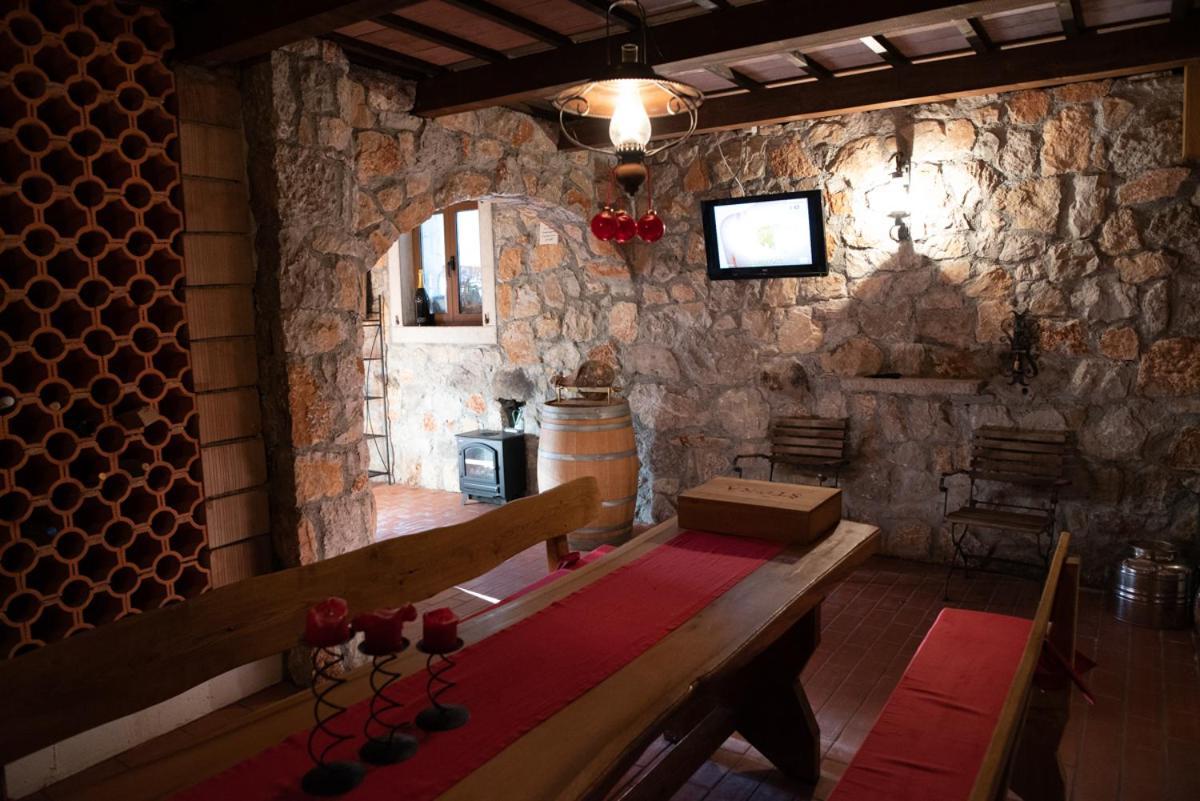 Castle House Rooms, Swimming Pool & Sauna & Tennis Court & Wine Cellar Sežana Zewnętrze zdjęcie