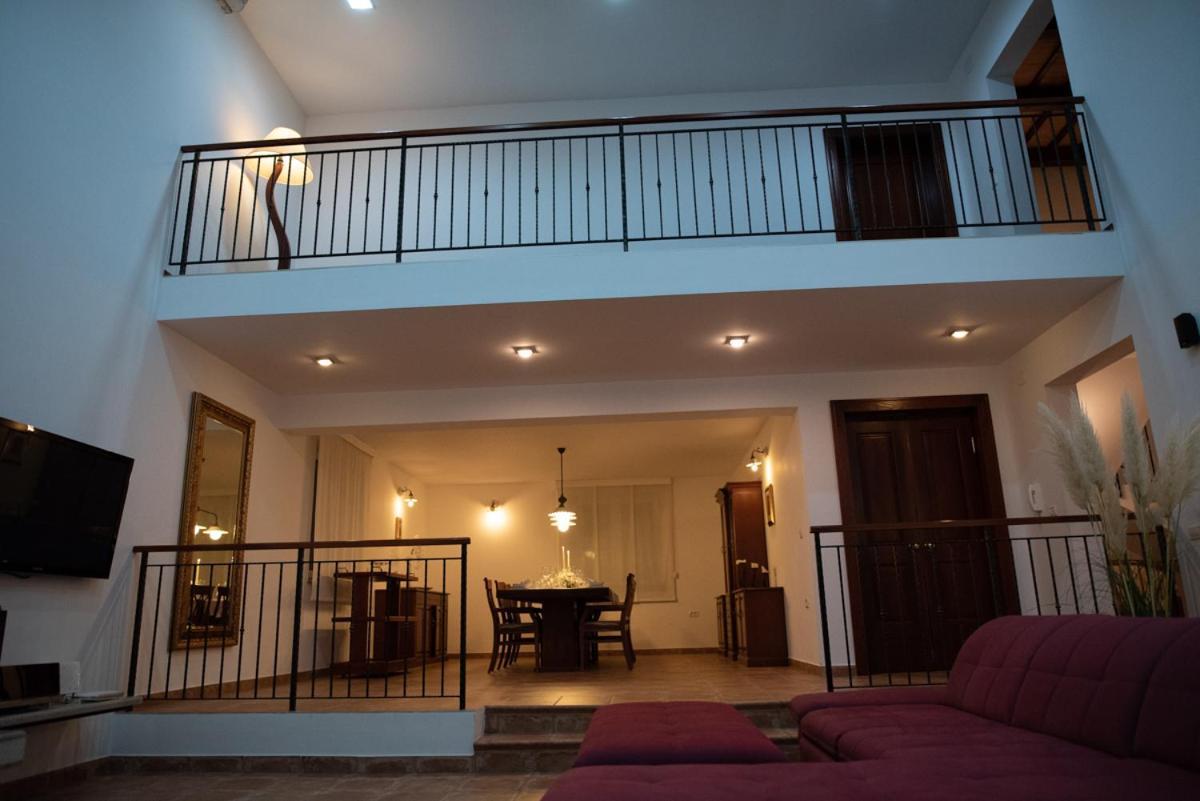 Castle House Rooms, Swimming Pool & Sauna & Tennis Court & Wine Cellar Sežana Zewnętrze zdjęcie